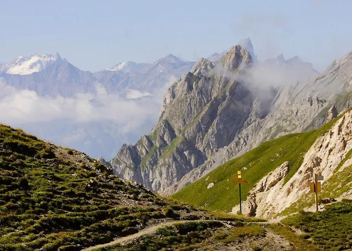 Cime De Caron 2701 By Interhome Appartement Val Thorens